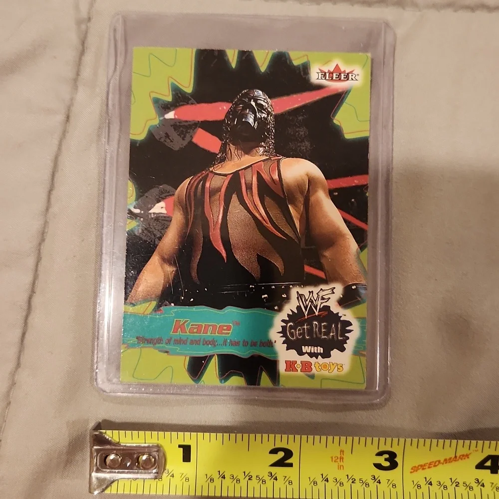 KANE - 2001 Fleer -  WWF Get Real With KB - TRADING CARD